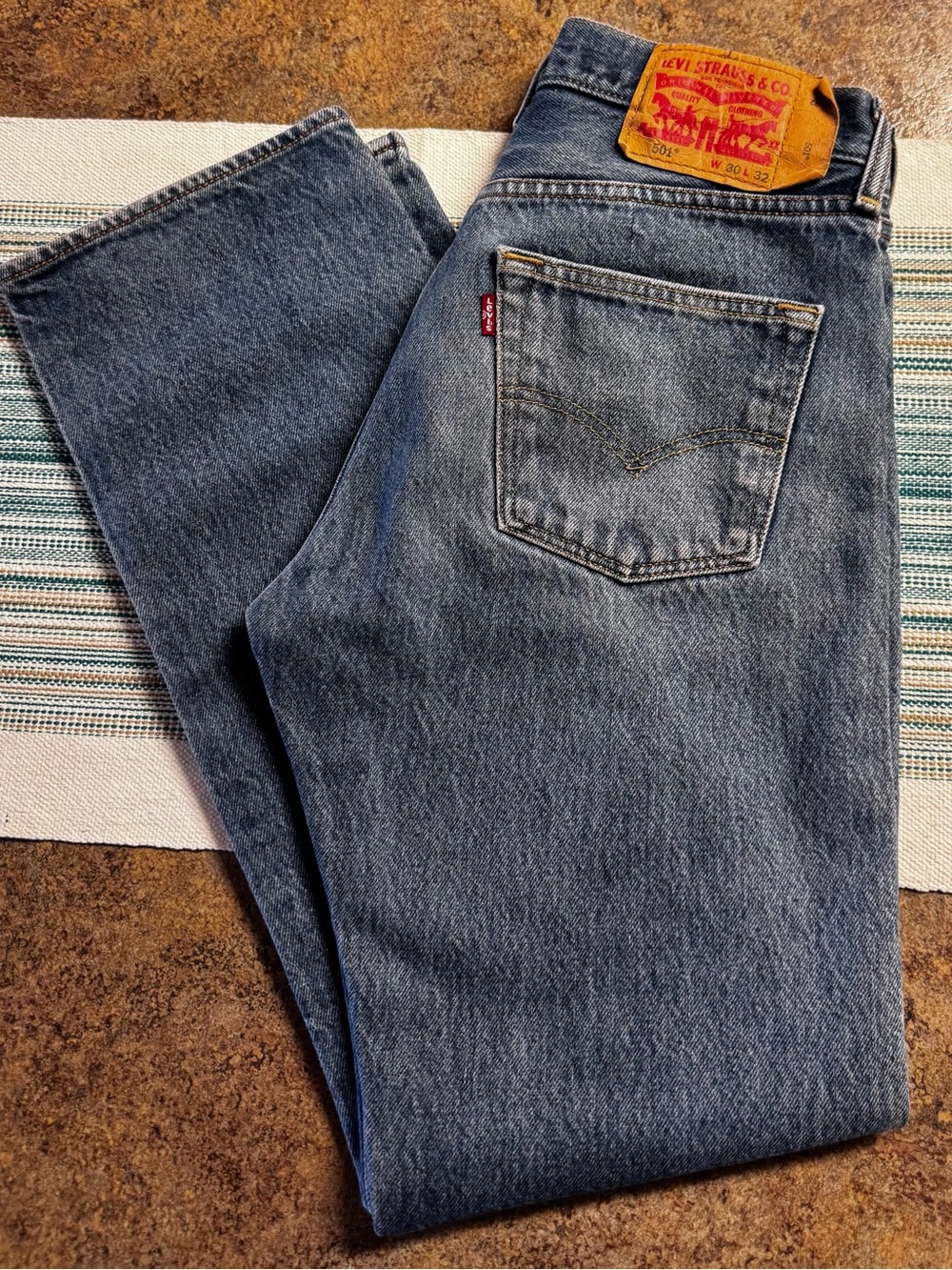 Levi's Straight Leg Jeans in Faded Blue Denim